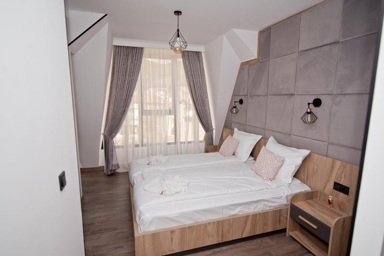 Спа Хотел Романтика Sărniţa Exterior foto