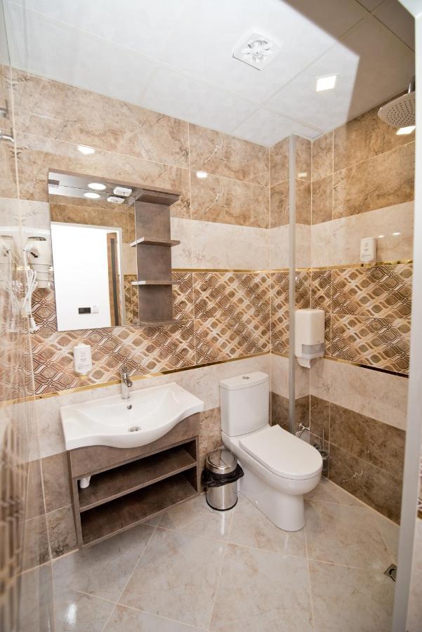 Спа Хотел Романтика Sărniţa Exterior foto